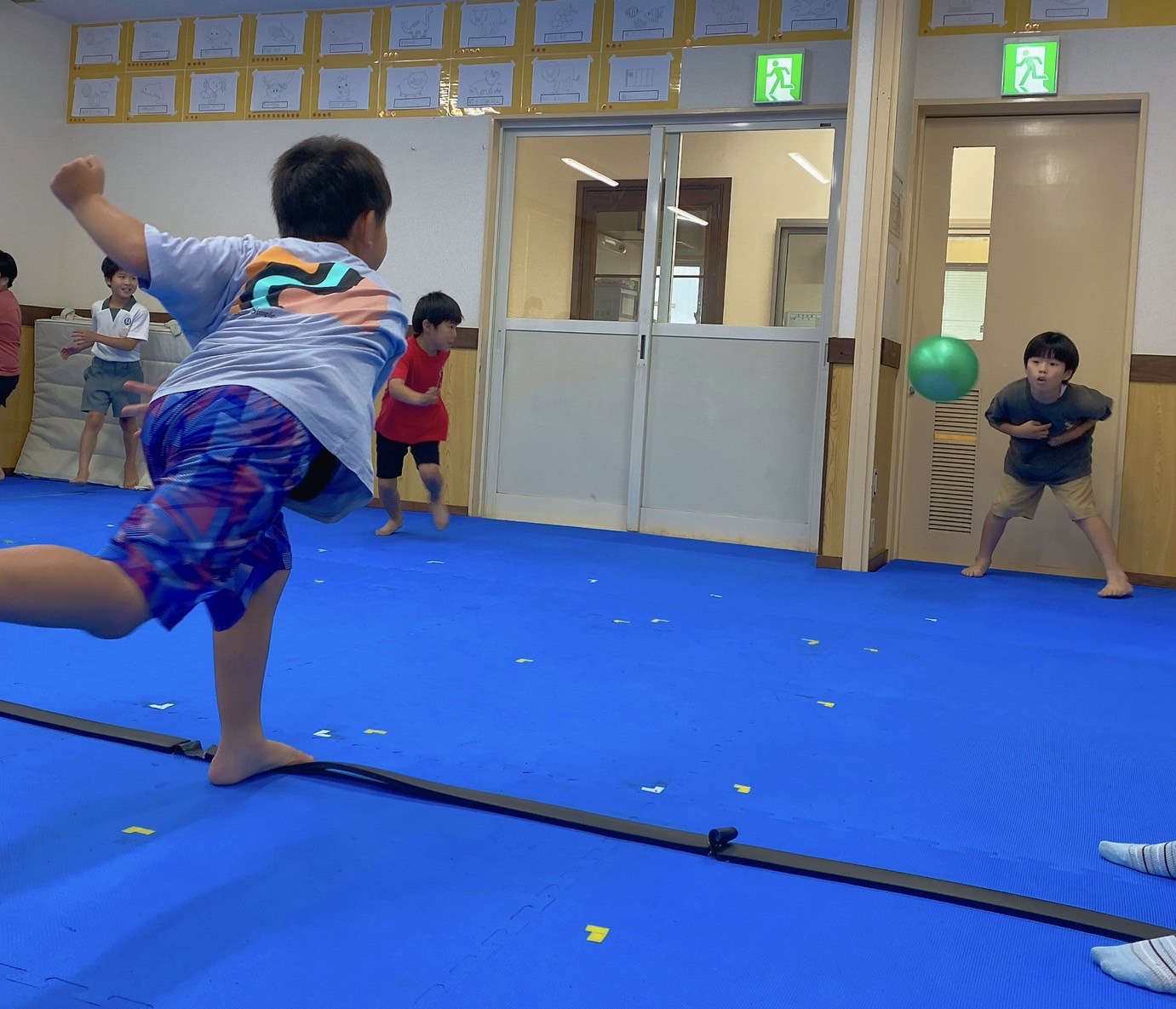 児童発達支援でボール遊び